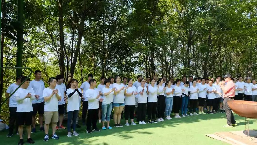 “雙良新型光催化“團隊為王，風(fēng)雨同行”！