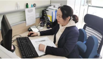 袁曉亞：“認(rèn)真來(lái)自日常，榜樣就在身邊”